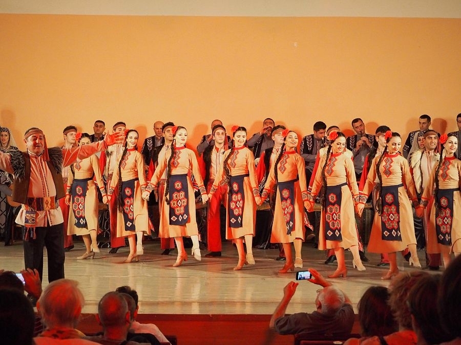 Yerevan, spettacolo folk